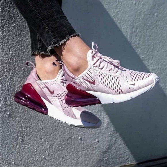 NWT Nike Air Max 270 - Picture 2 of 8